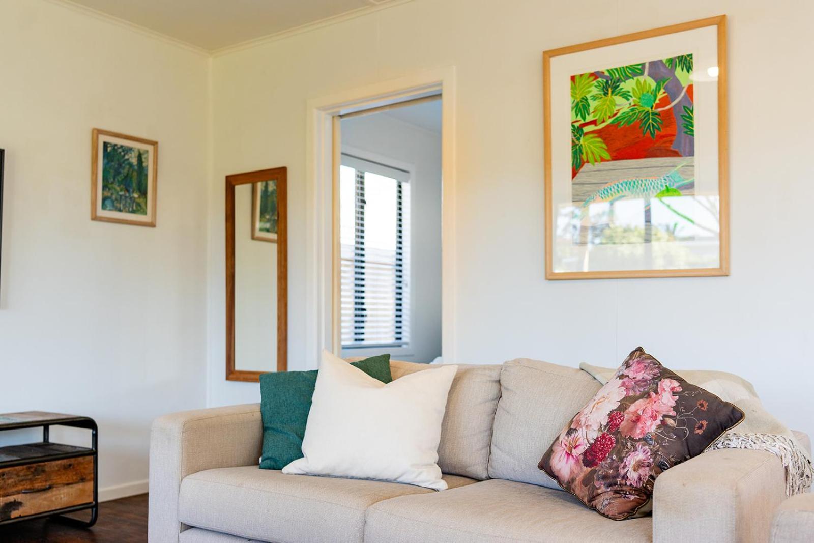 Fun Family Bach, Close To Beach And Shops! Waihi Luaran gambar