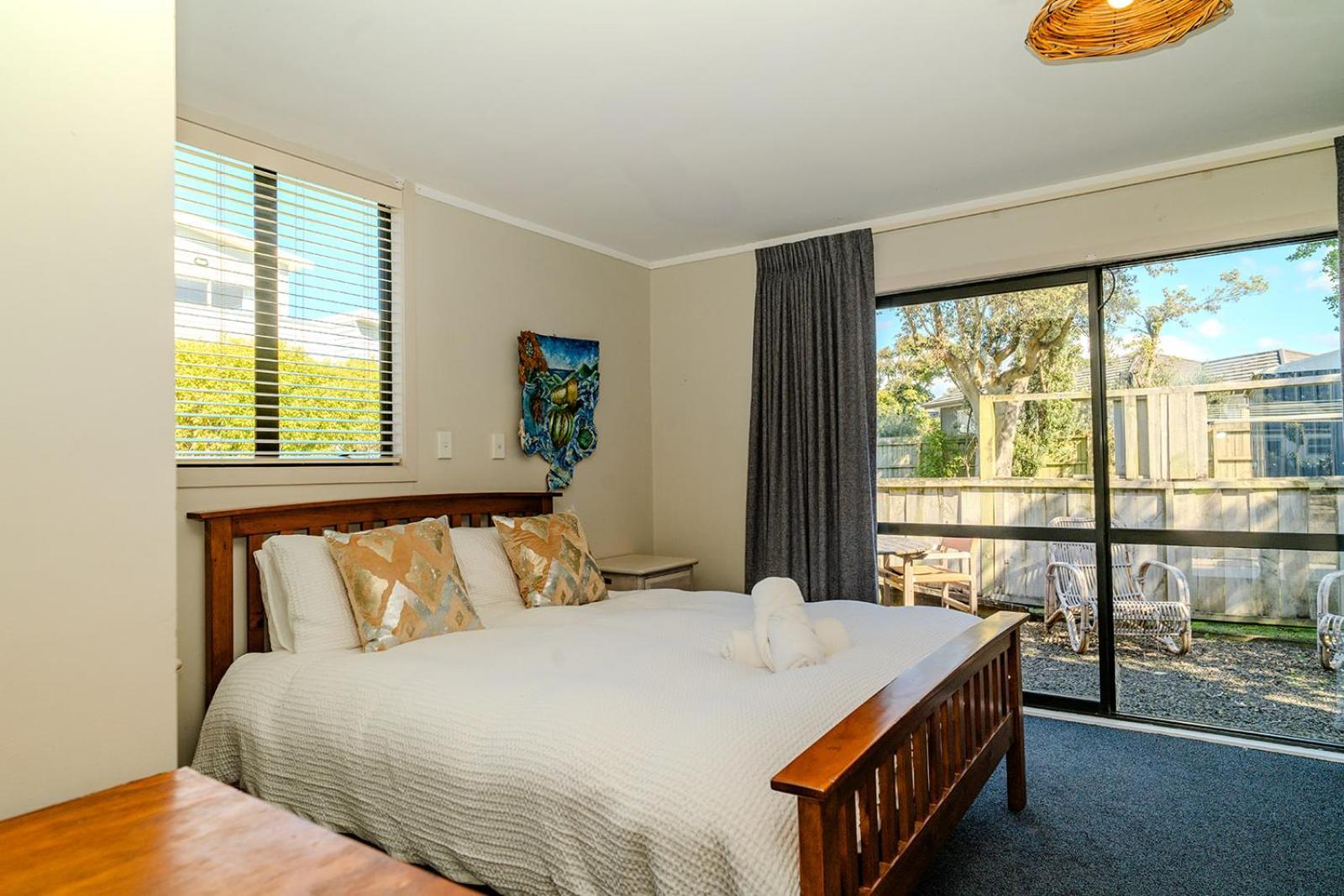 Fun Family Bach, Close To Beach And Shops! Waihi Luaran gambar